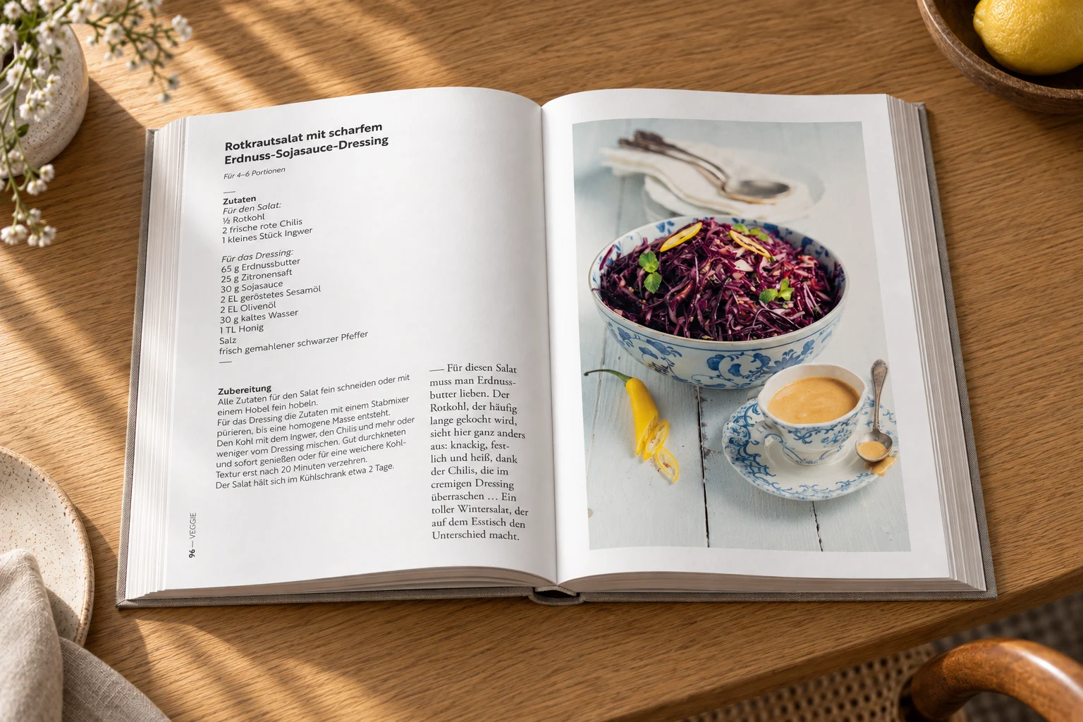 Rezept-Doppelseite Rotkrautsalat im Kochbuch À la Lucie – Buchgestaltung Inga Sineux